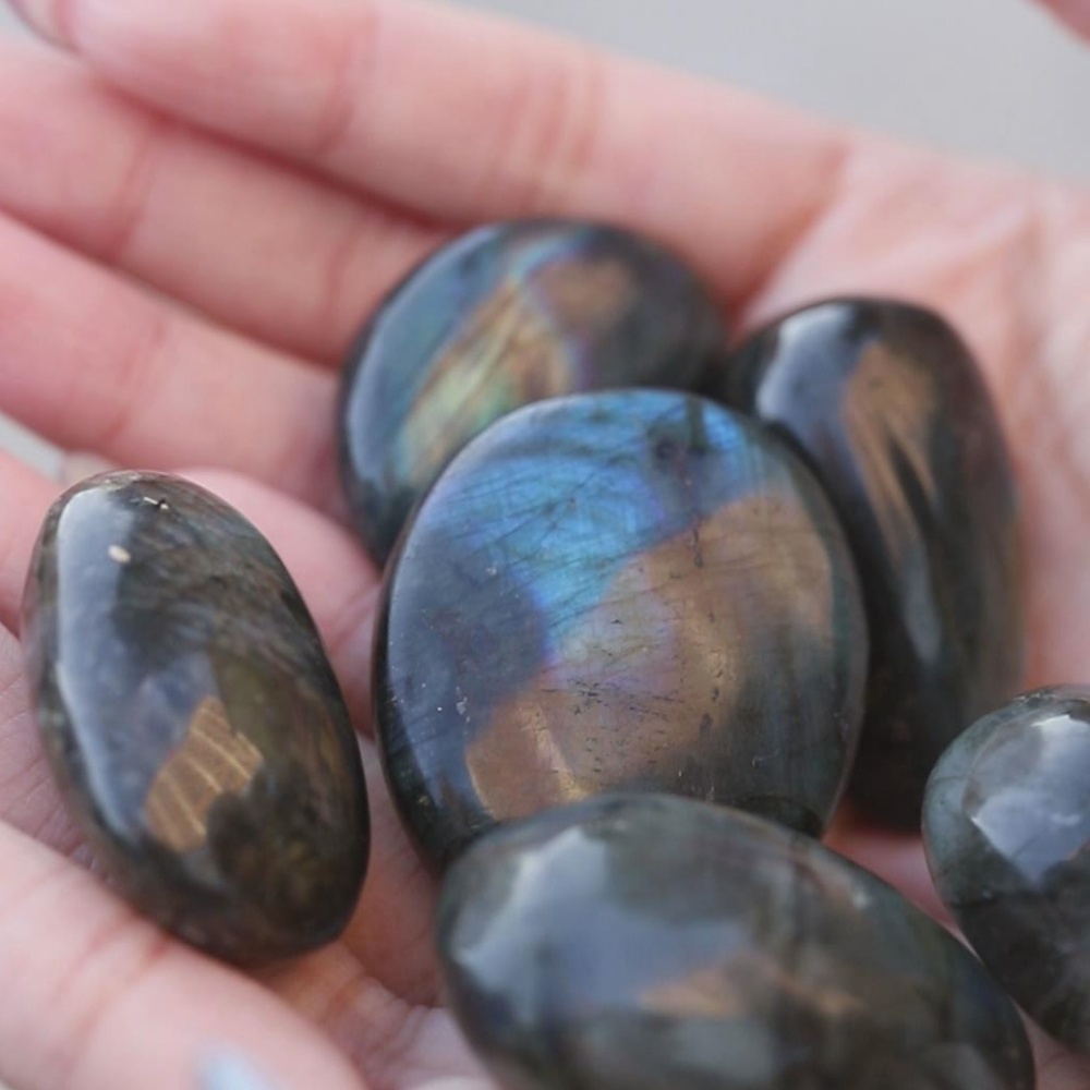 Labradorite Stone Free Shipping Gemstone Crystal Healing Palm Stone 4 to 5 Pcs in 1 Pack