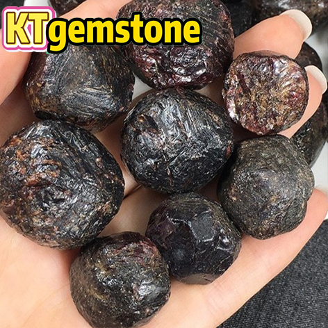 Natural Large Garnet Gemstone Round-Shape Rough Stone Raw Stone –  Mineral Specimen | Crystal Spiritual Healing Stone Meaning