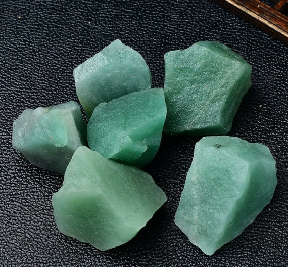 Natural Green Aventurine Crystal Chips | Raw Stone Aroma Diffuser Stones | Healing Decor for Home & Office