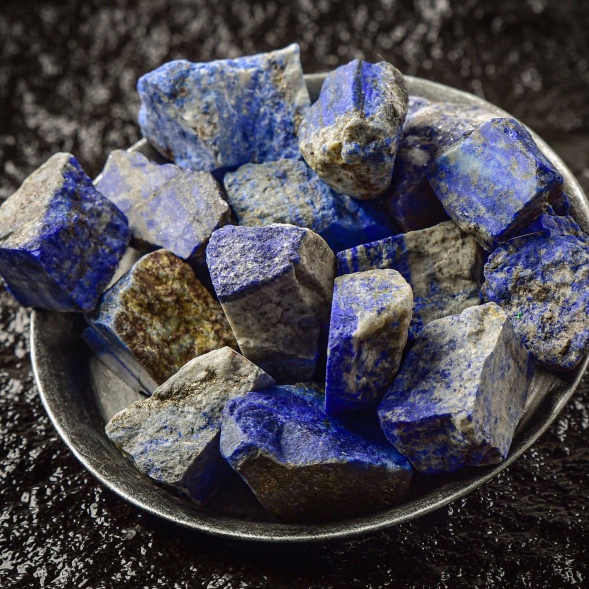 Natural Lapis Lazuli Gemstone Bulk Rock Healing Raw Stones for Tumbling,Polishing | Crystal Spiritual Healing Stone Meaning