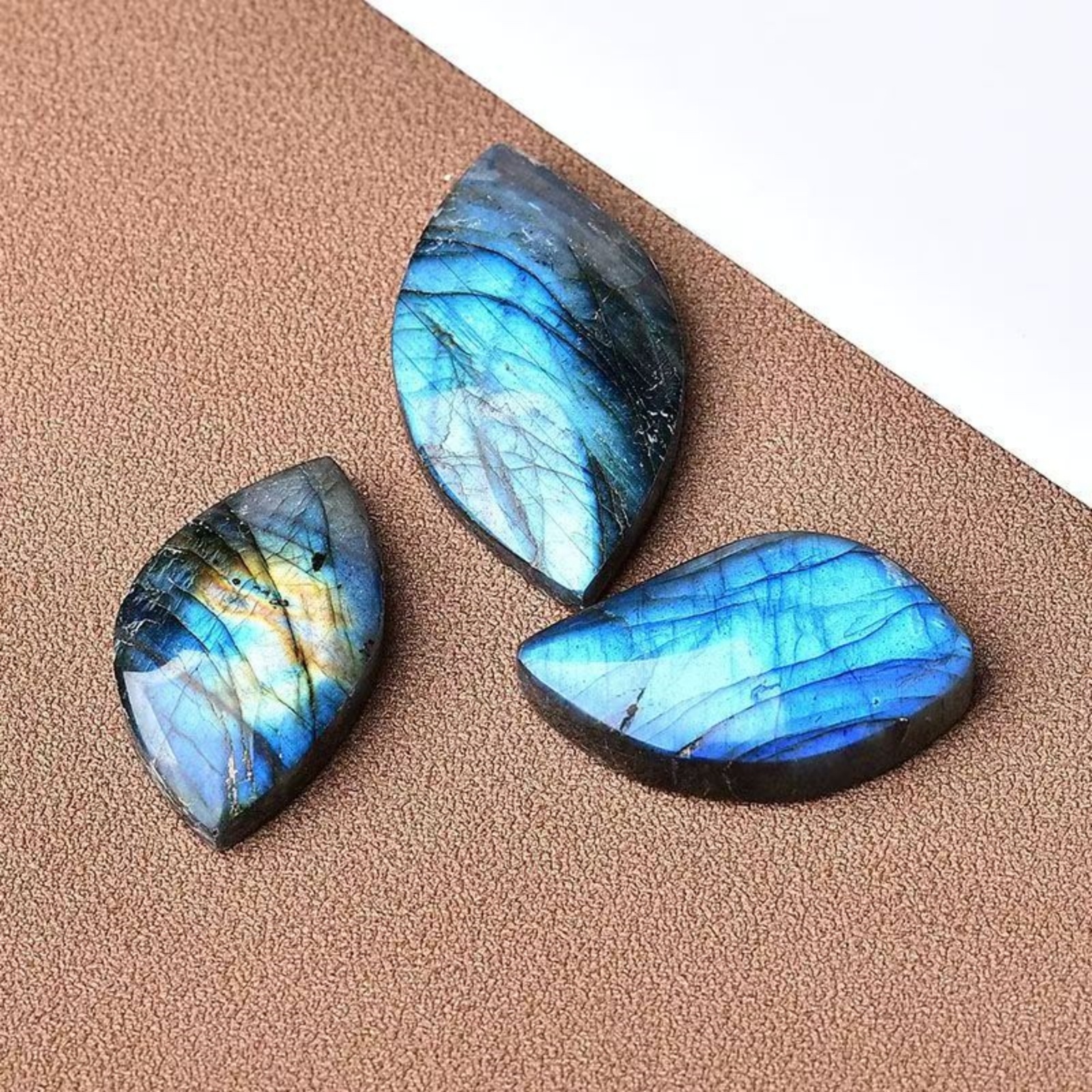 Natural Labradorite Gemstone Leaf Shape Raw Stone Pendant | Crystal Spiritual Healing Stone Meaning