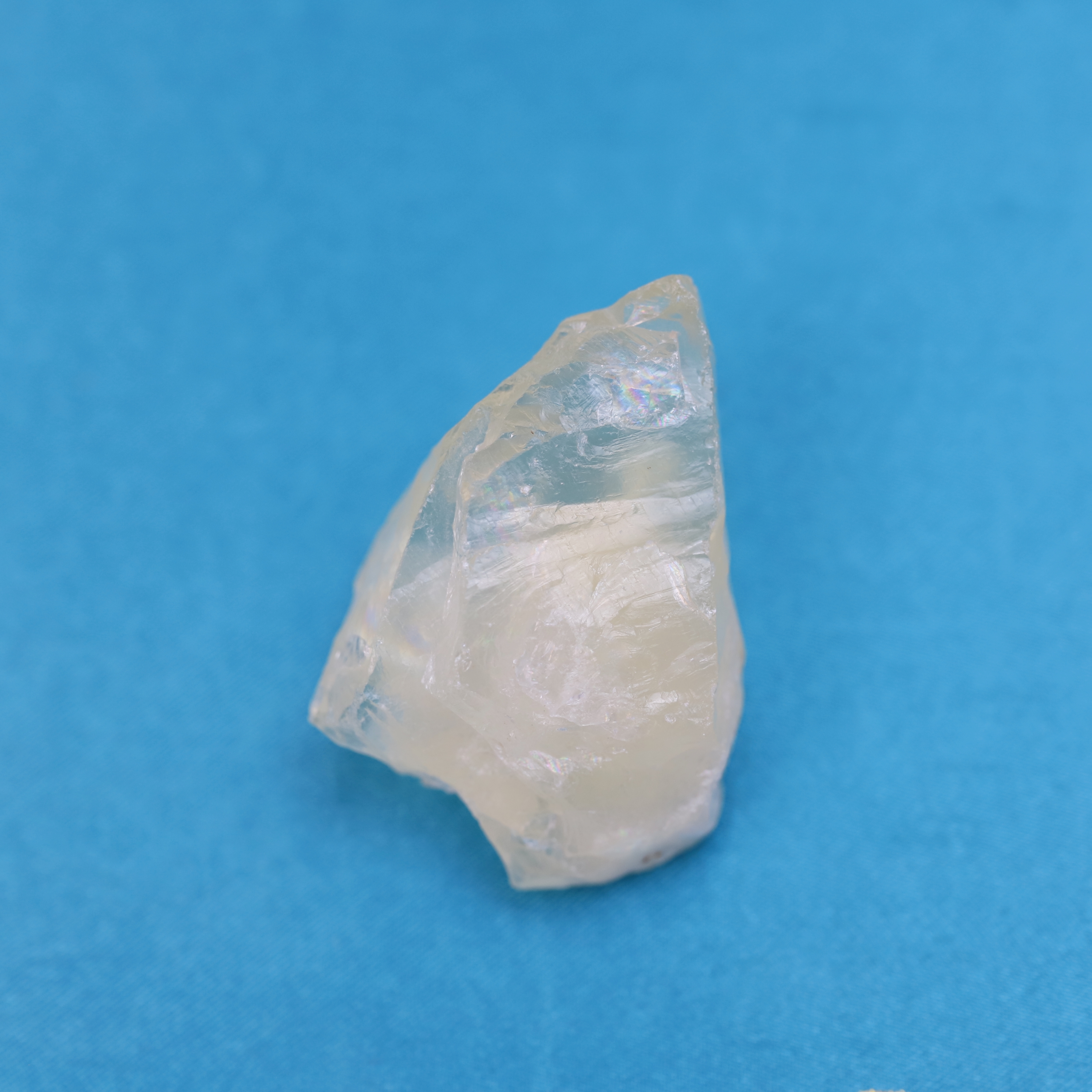 Lemon quartz crystal raw stone colored gemstone retail and wholesale