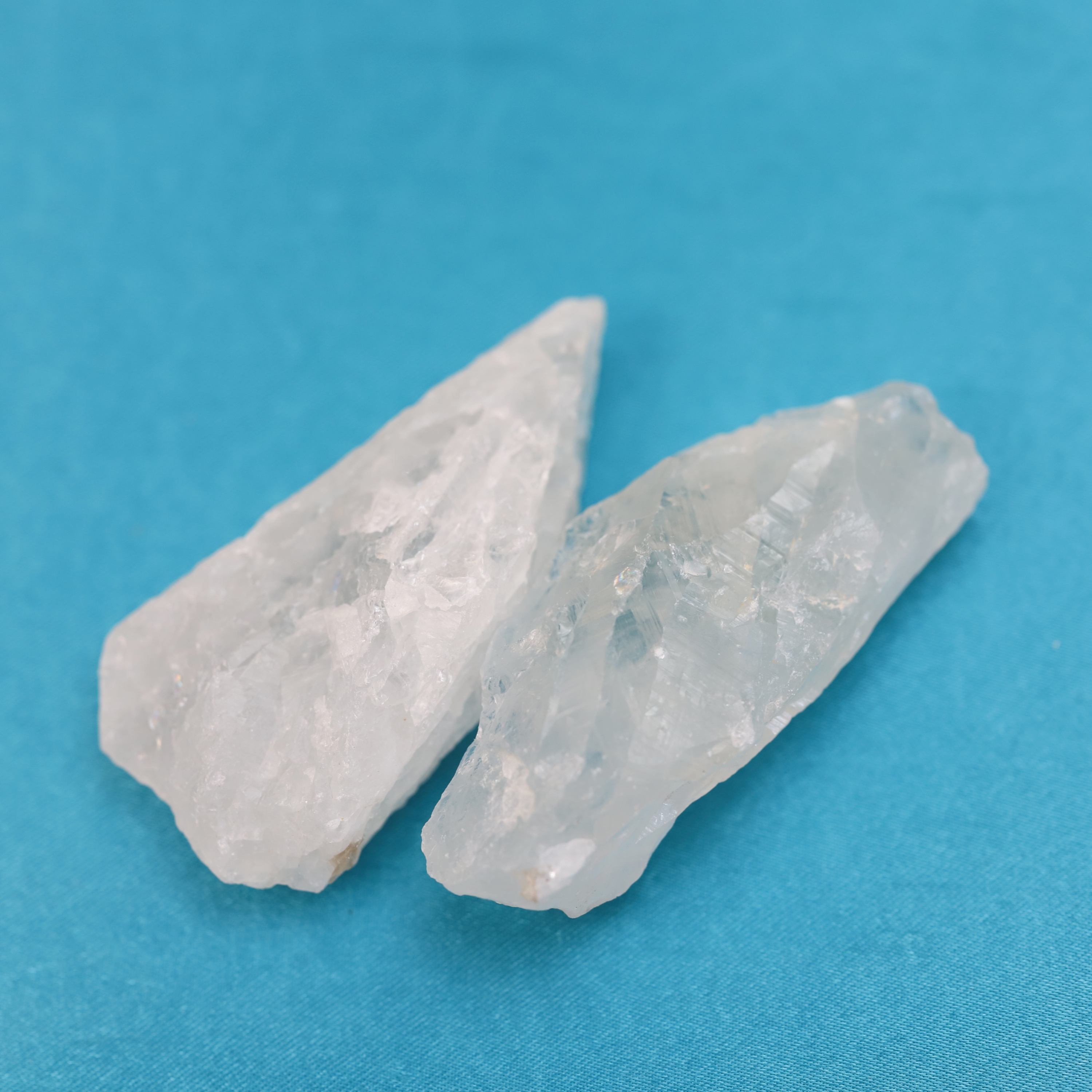 Genuine Clearquartz white crystal raw stone colored gemstone retail and wholesaleHLB006