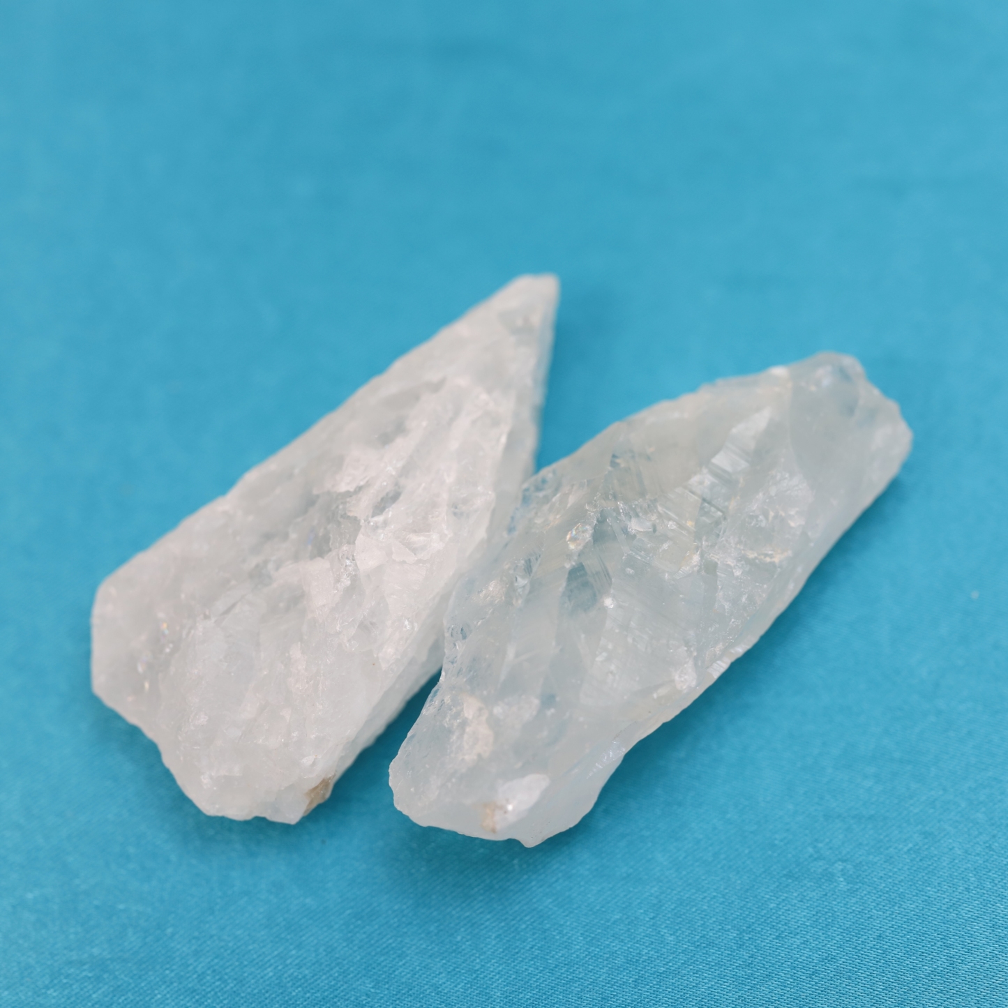 Genuine Clearquartz white crystal raw stone colored gemstone retail and wholesaleHLB006