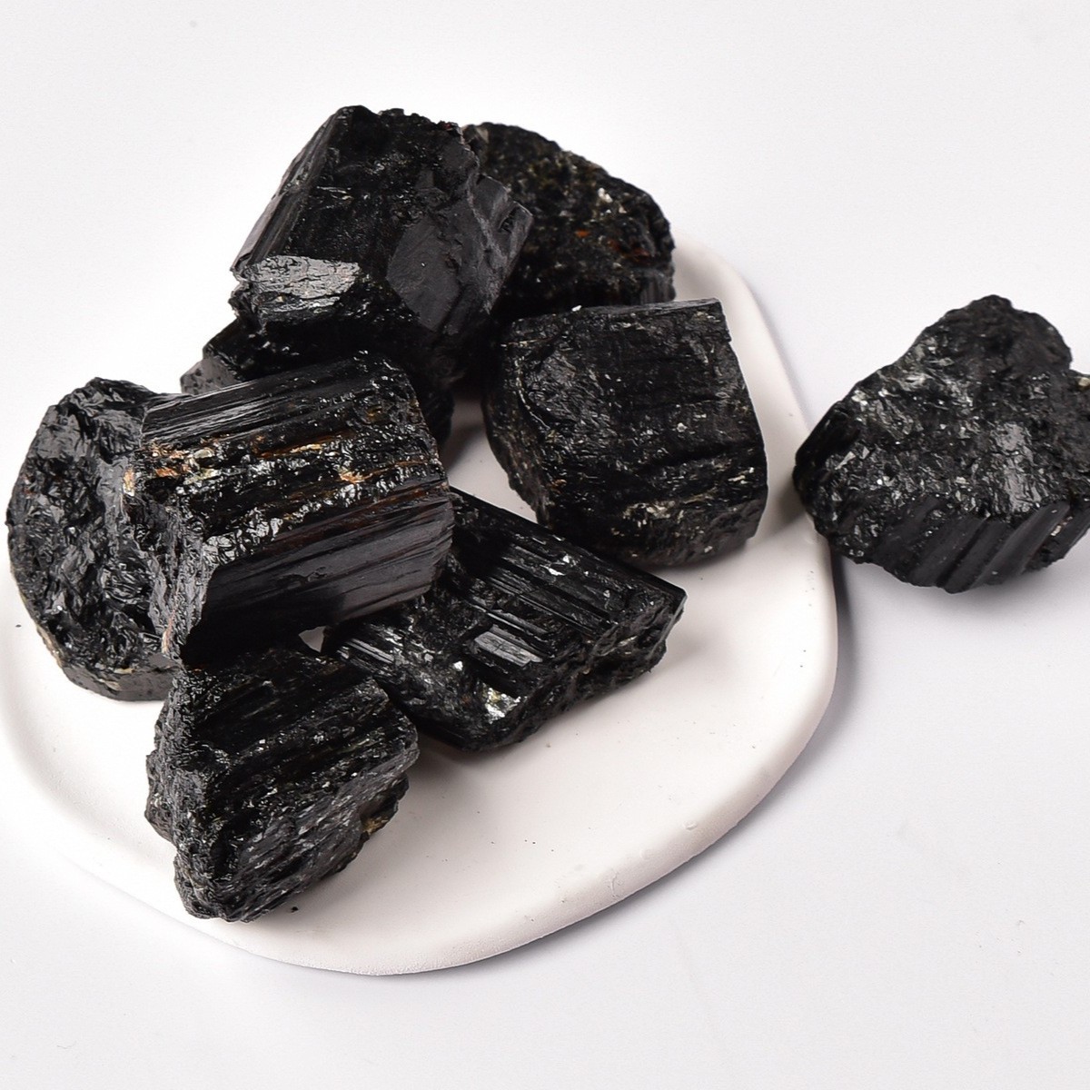 Natural Black Tourmaline Gemstone Bulk Rock Healing Raw Stones for Tumbling,Polishing | Crystal Spiritual Healing Stone Meaning