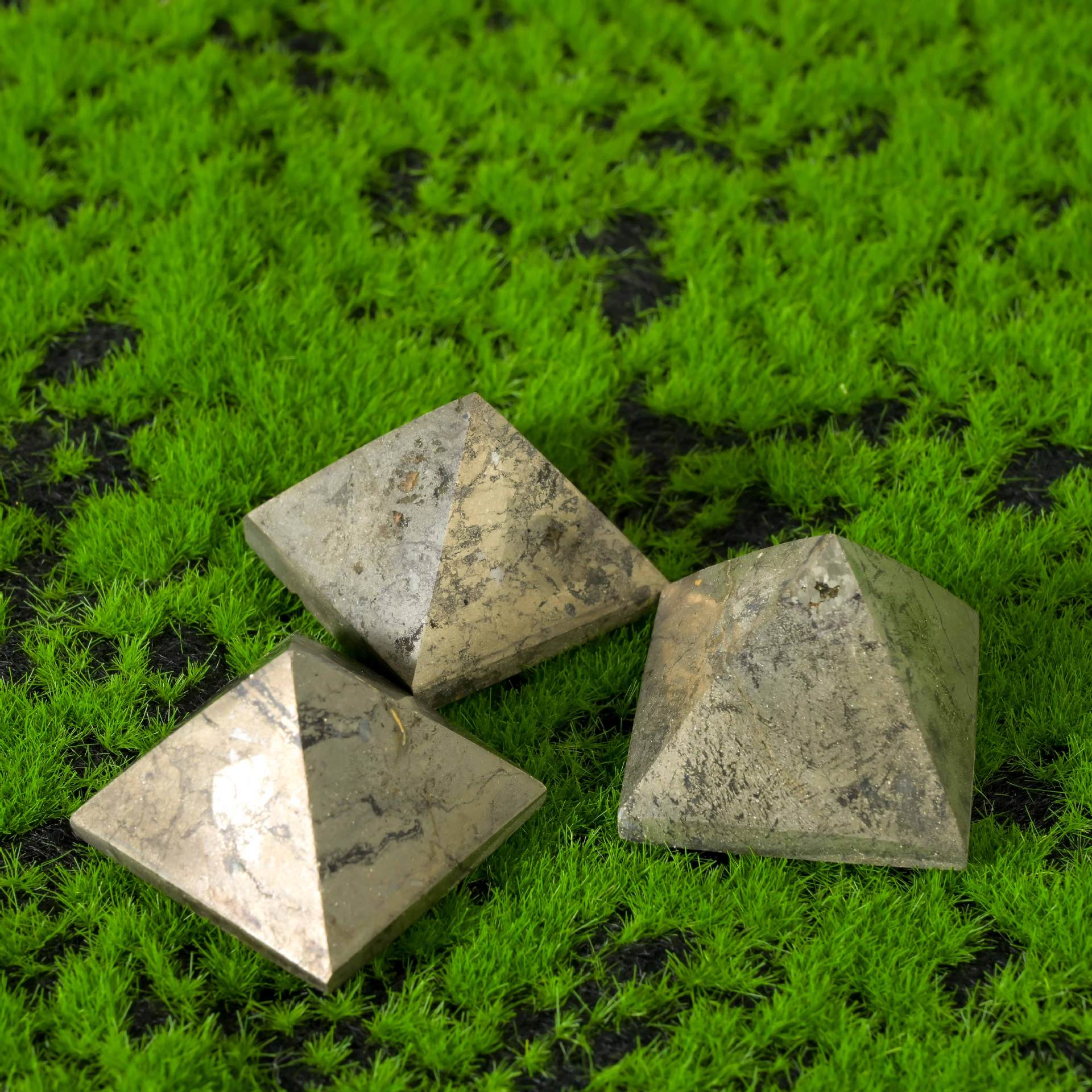 Natural Pyrite Gemstone Pyramid – Four-Sided Egyptian Stone for Meditation, Cleansing | Crystal Spiritual Healing Stone Meaning