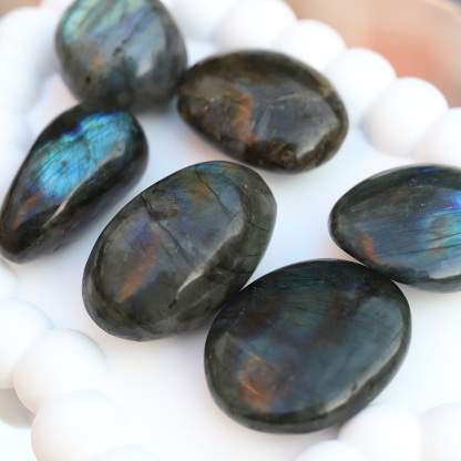 Labradorite Stone Free Shipping Gemstone Crystal Healing Palm Stone 4 to 5 Pcs in 1 Pack