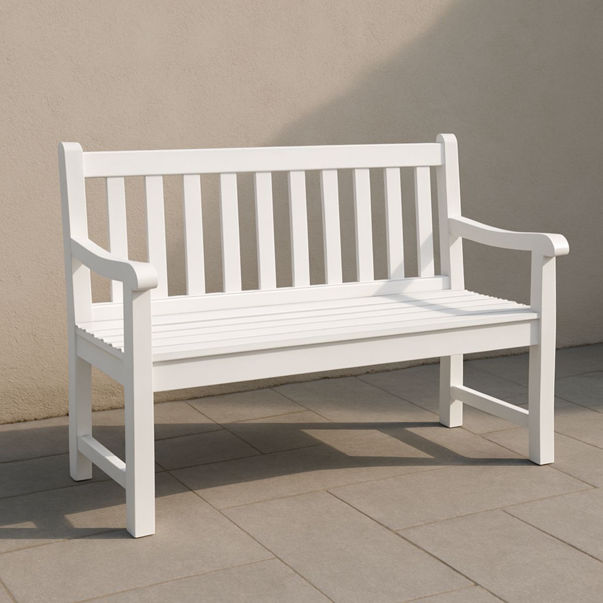 Hvit trebenk utendørs 120cm