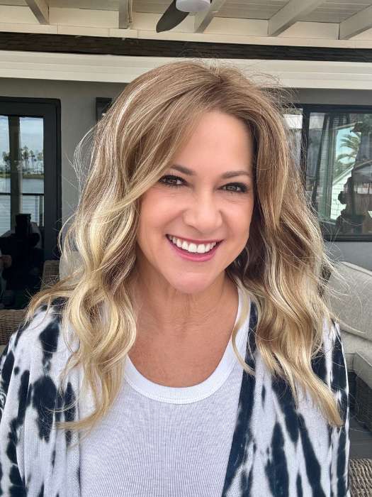 Rachel Lite | Synthetic Lace Front Wig (Hand Tied)-Lelony