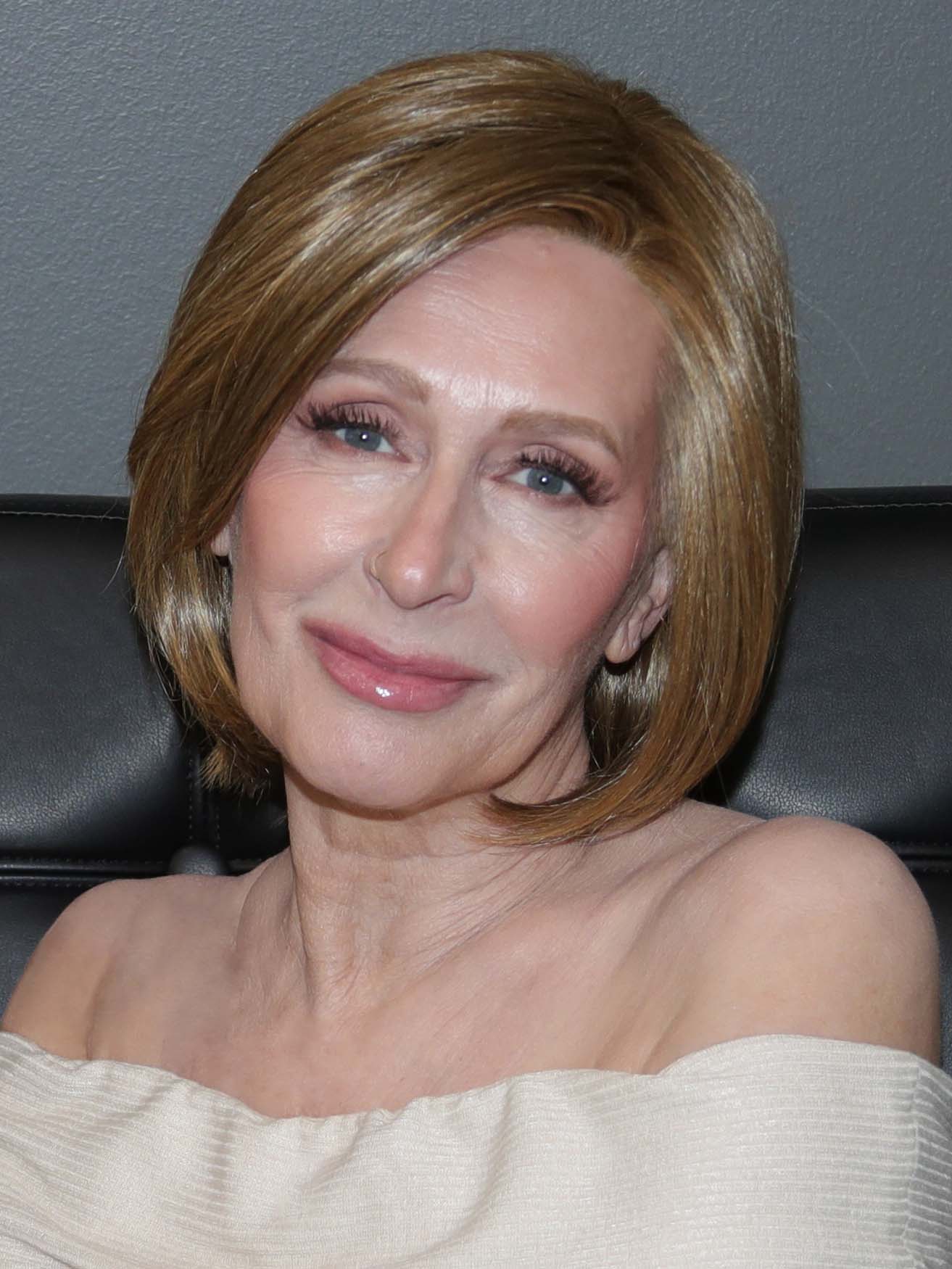 Straight Up With a Twist | HF Synthetic Lace Front Wig (Mono Top)-Lelony