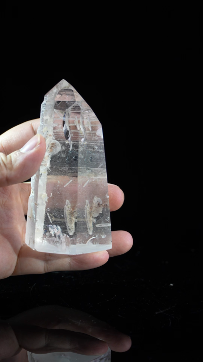 Spotted Ice Tower White crystal