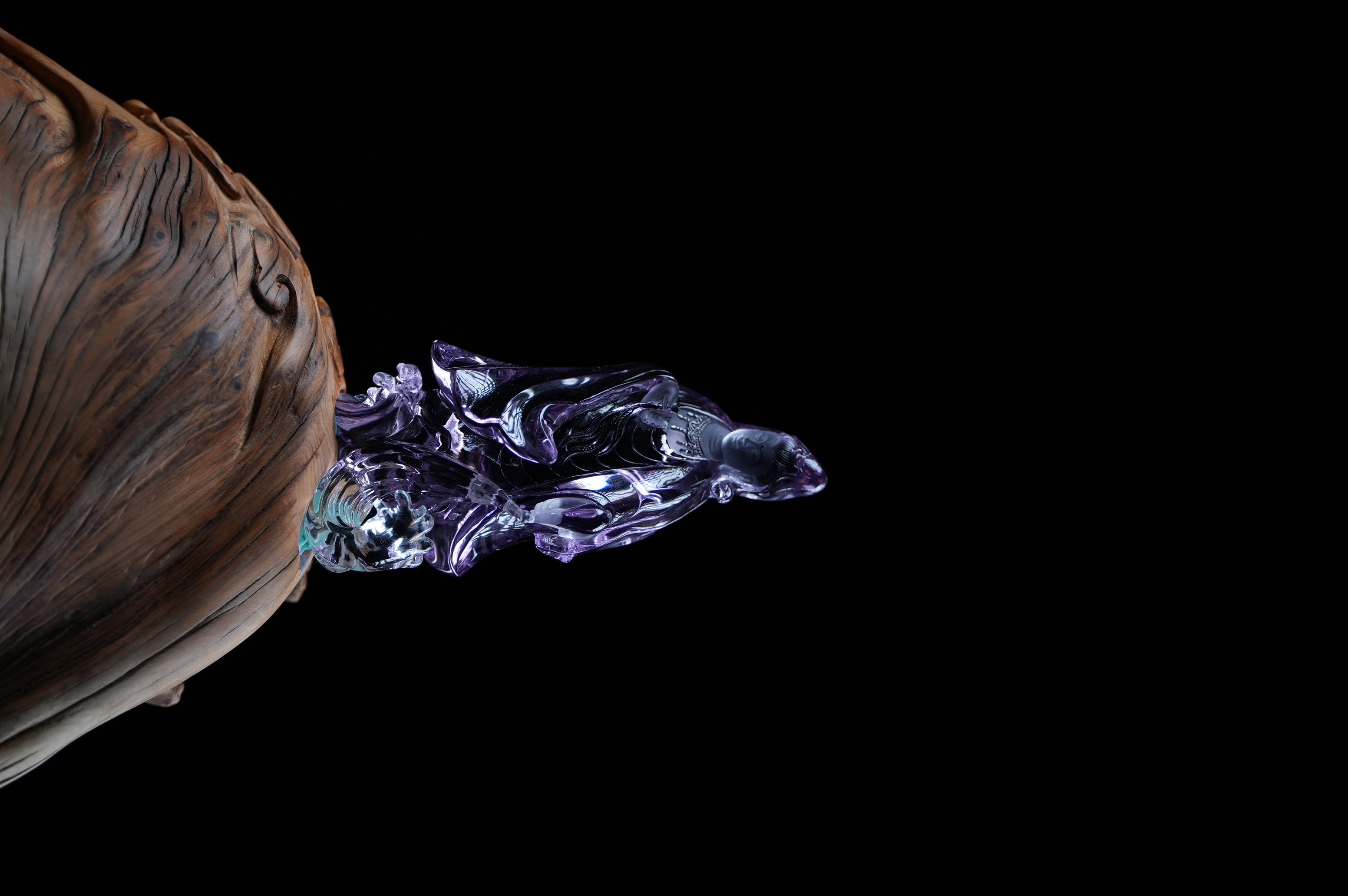 Amethyst Guanyin Stepping on the Waves