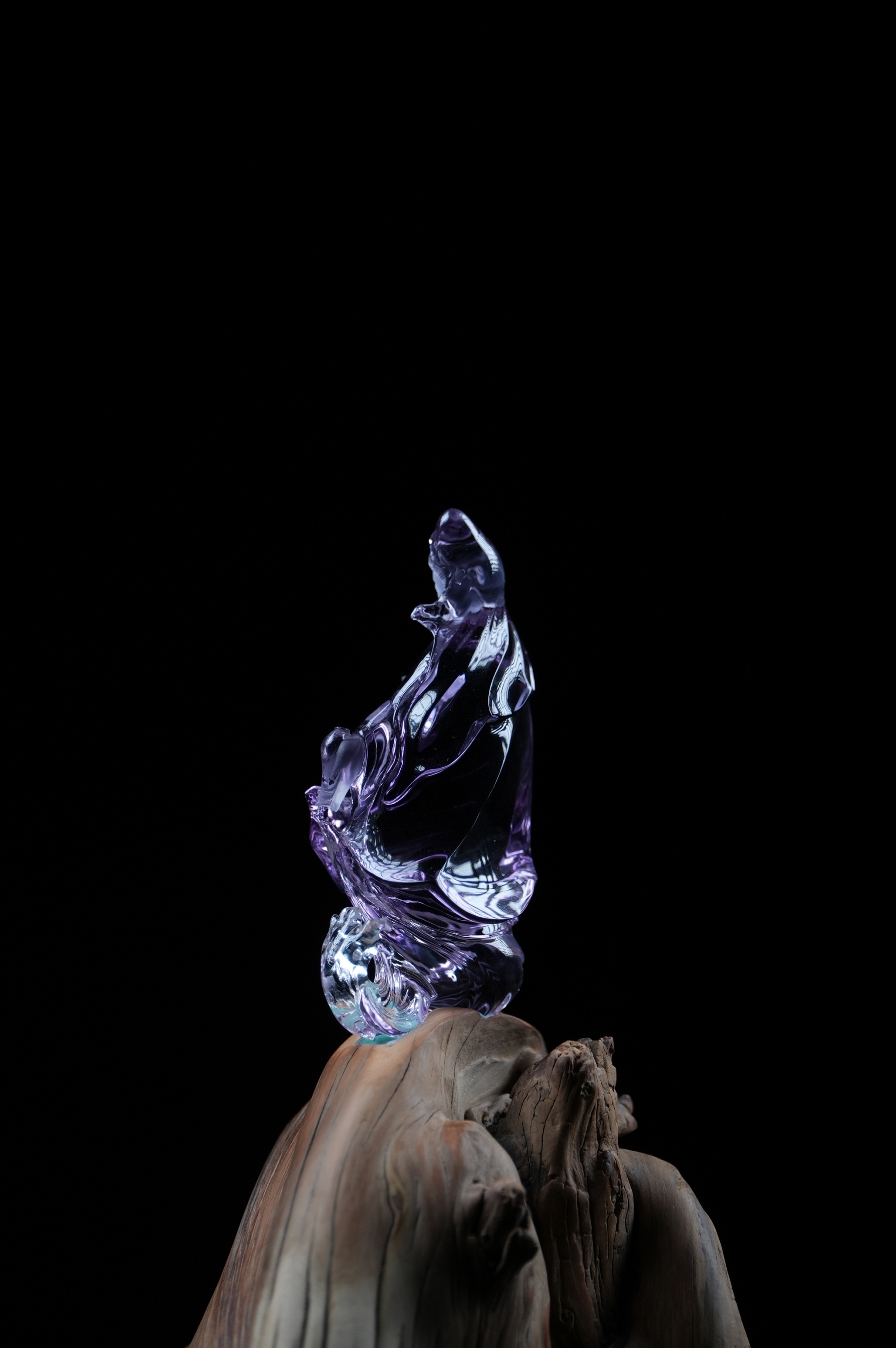 Amethyst Guanyin Stepping on the Waves