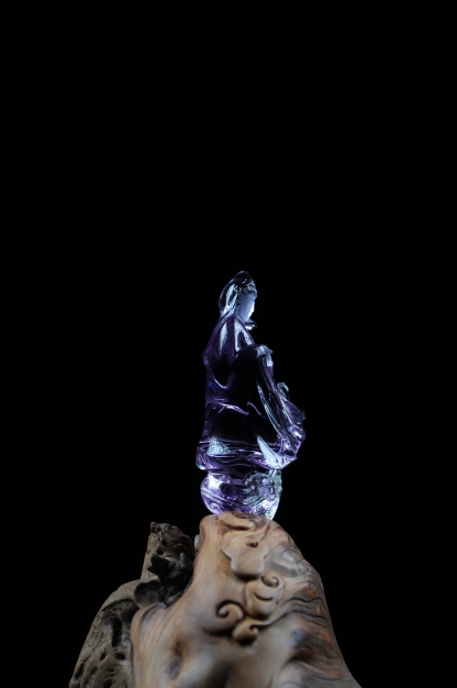 Amethyst Guanyin Stepping on the Waves
