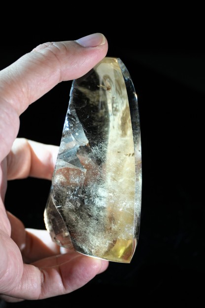 Pale yellow crystal rough stone