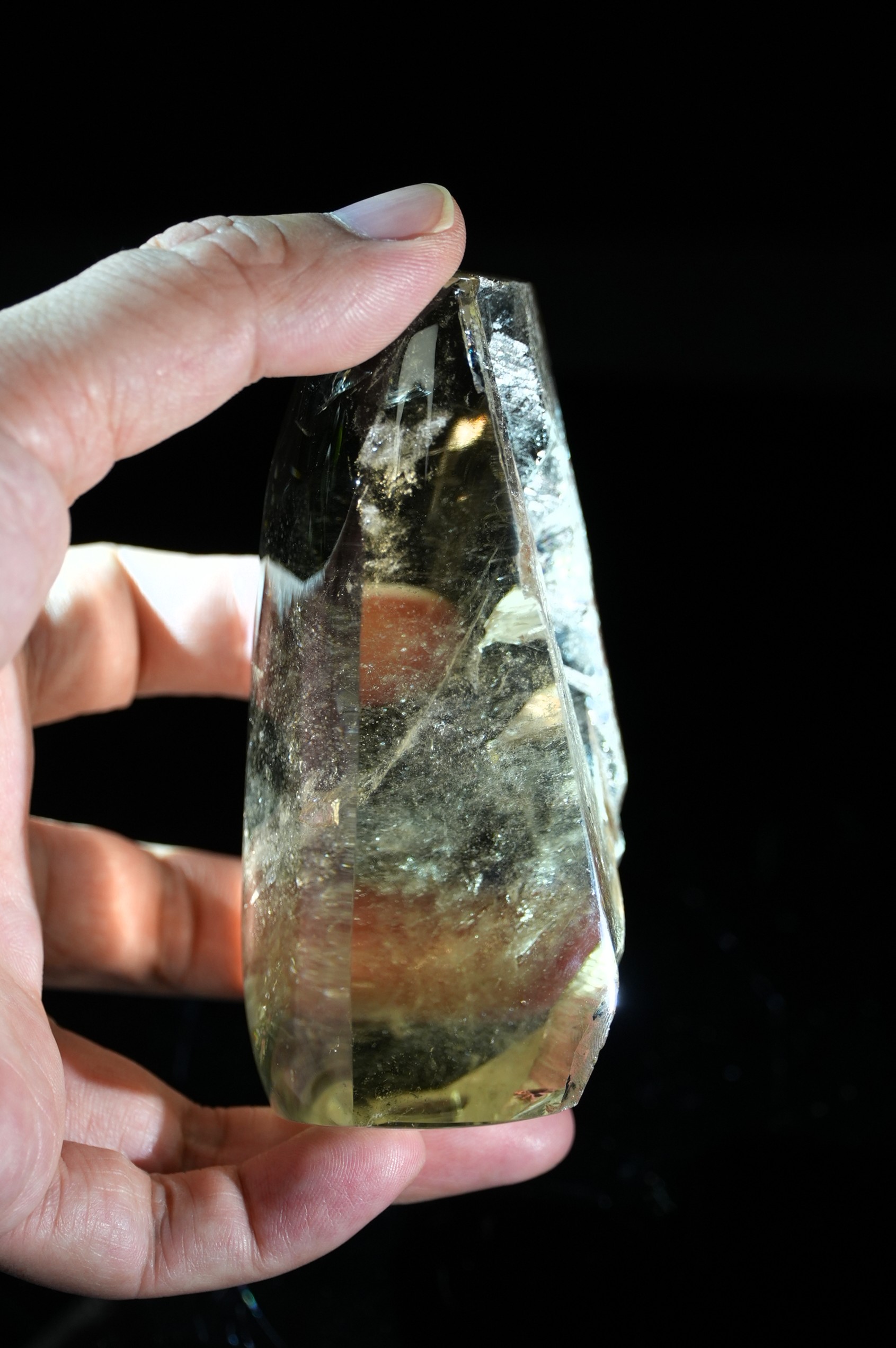 Pale yellow crystal rough stone
