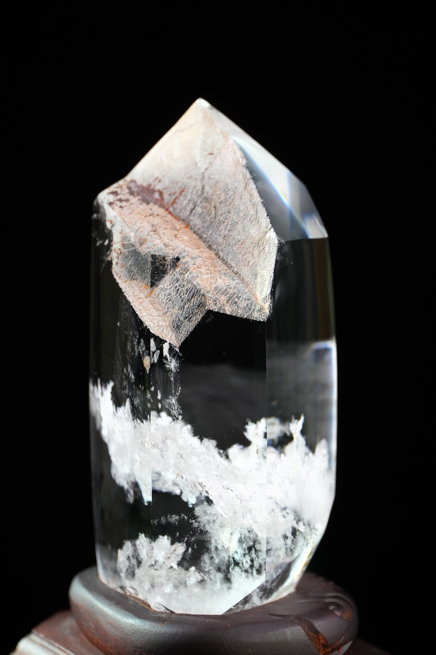 Half wall white crystal