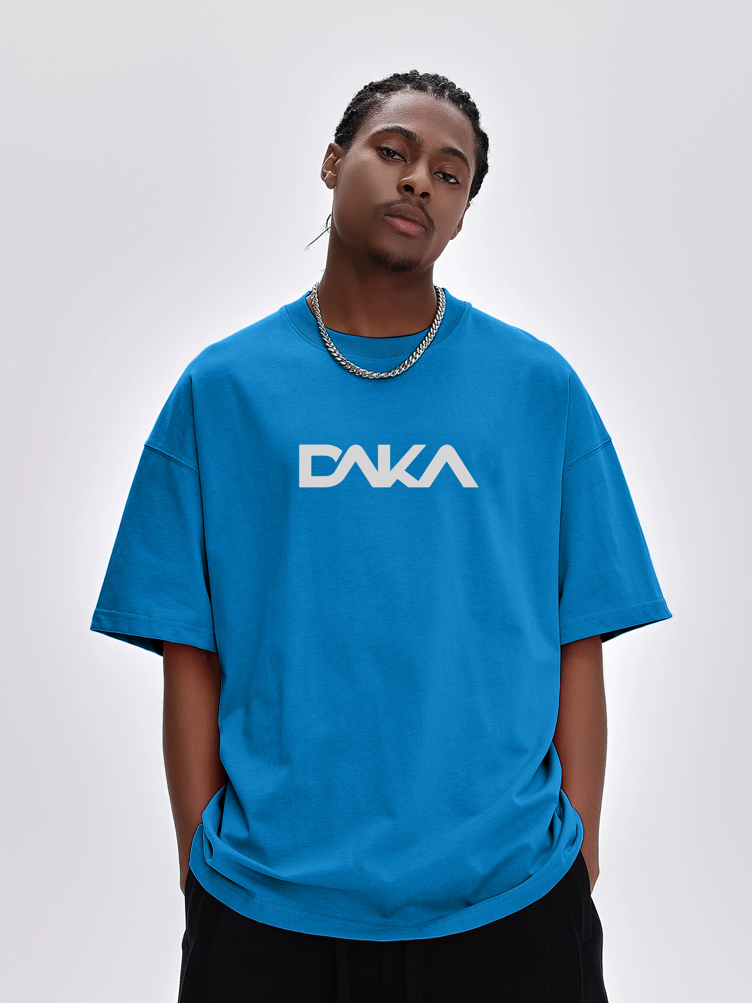 DAKA Classic T-Shirt – Minimalist Streetwear Style-Blue