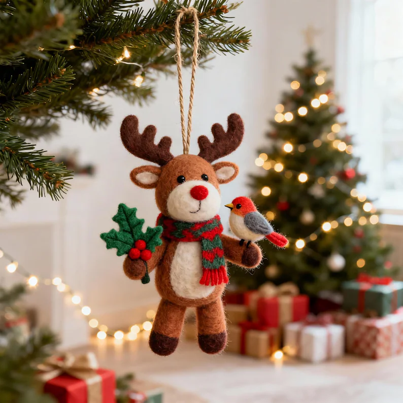 🦌 Handmade Felt Wool Reindeer Ornament —🎁Eco-Friendly & Heartwarming Holiday Decor✨ 