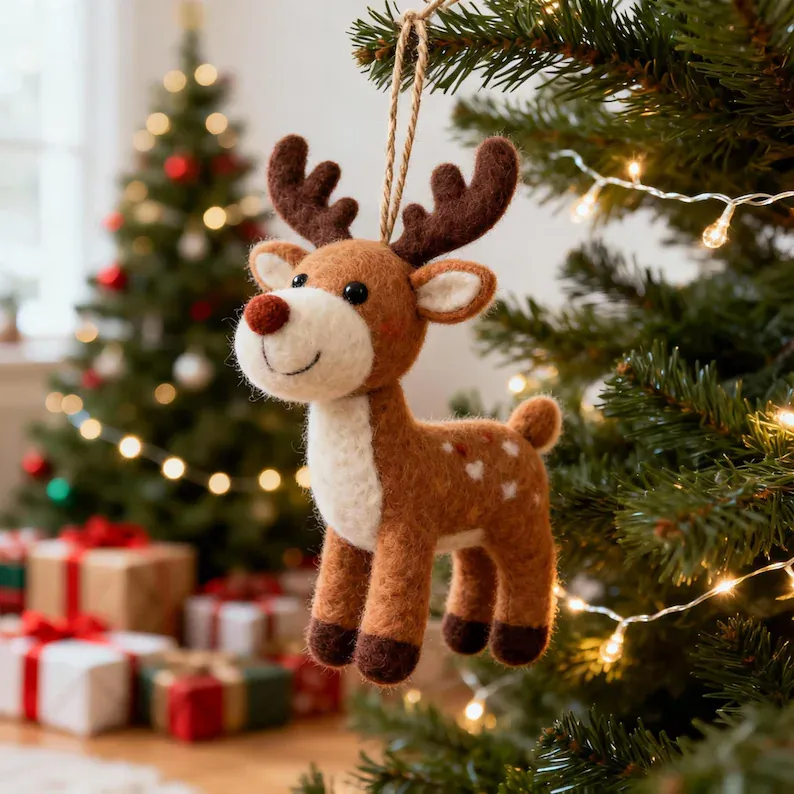 🦌 Handmade Felt Wool Reindeer Ornament —🎁Eco-Friendly & Heartwarming Holiday Decor✨ 