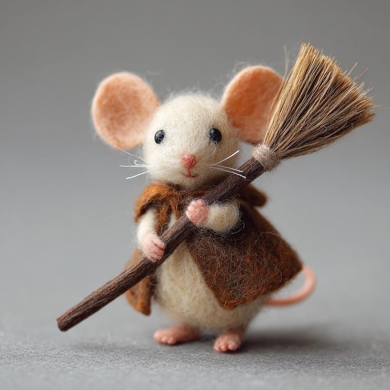 🎄🎄🎄Eco-Friendly Handmade Wool Felt Mouse — 3-Inch Natural Fiber Storybook Figurine 🐭🌿✨