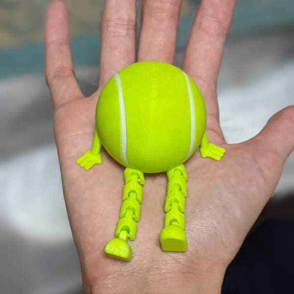 Ball-themed desktop decorations - fun sports gifts🎁