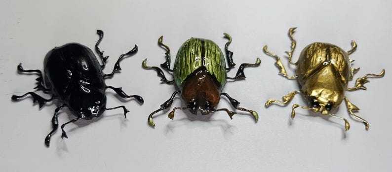 🌿✨ Eco-Friendly Handmade Realistic Scarab Beetle – Lifelike Clay Insect Art for Nature Lovers 💚