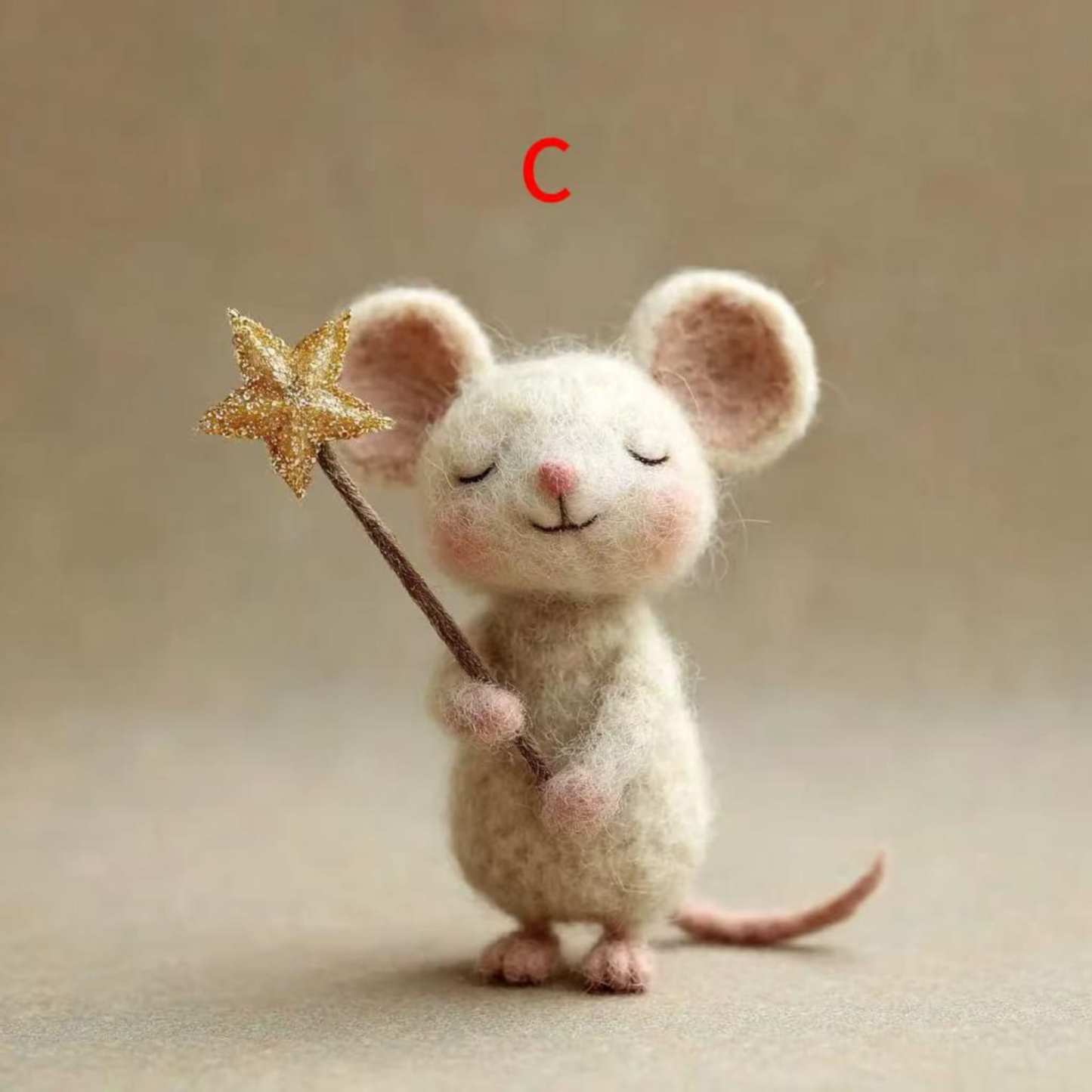 🎄🐭Charming Handmade Felt Mouse with Star