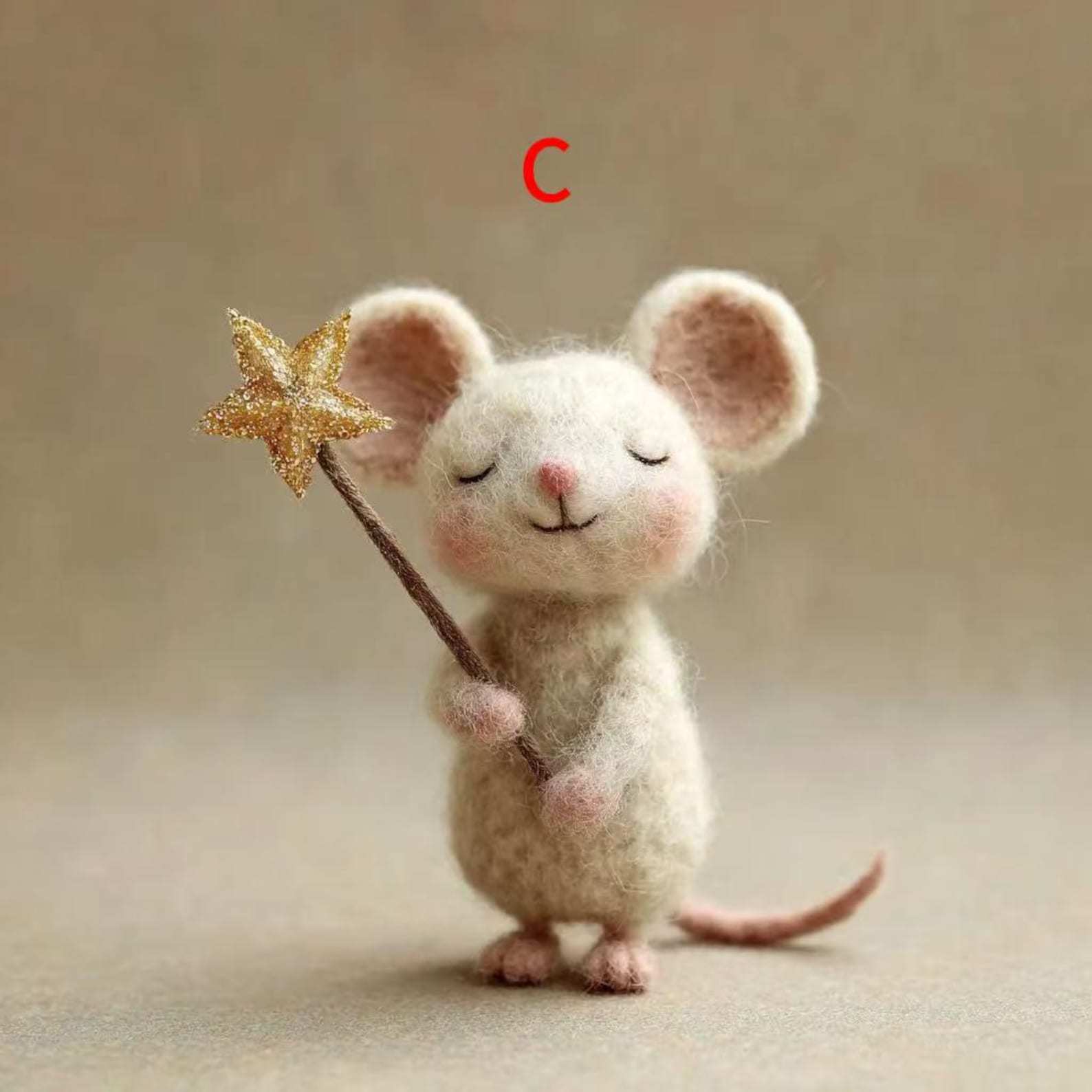 🎄🐭Charming Handmade Felt Mouse with Star