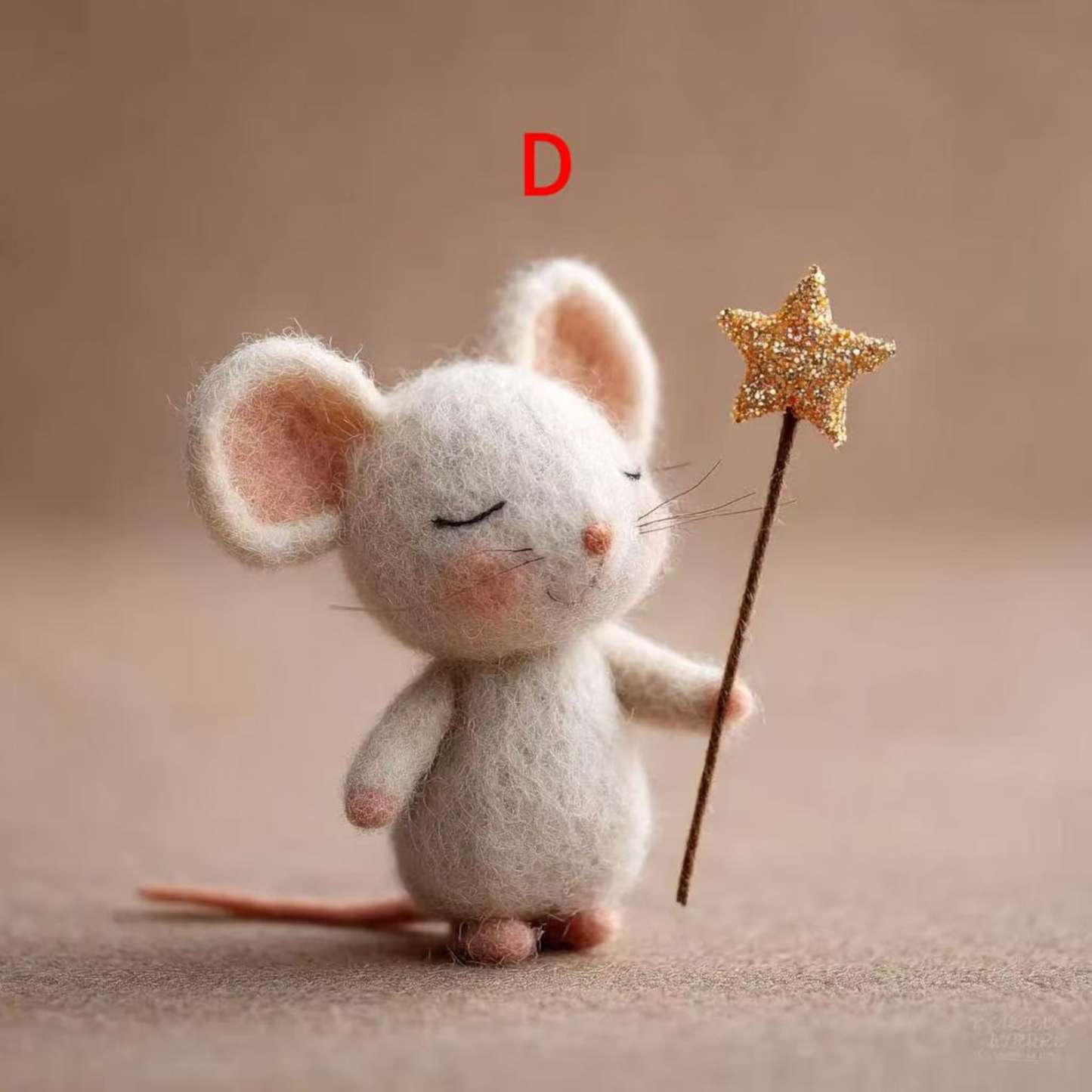 🎄🐭Charming Handmade Felt Mouse with Star