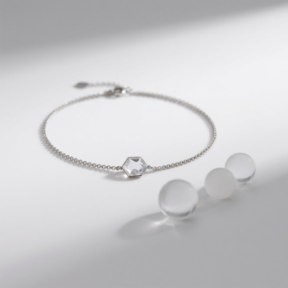 Gyémánt alakú elegáns kis szériás ötvözött karkötő