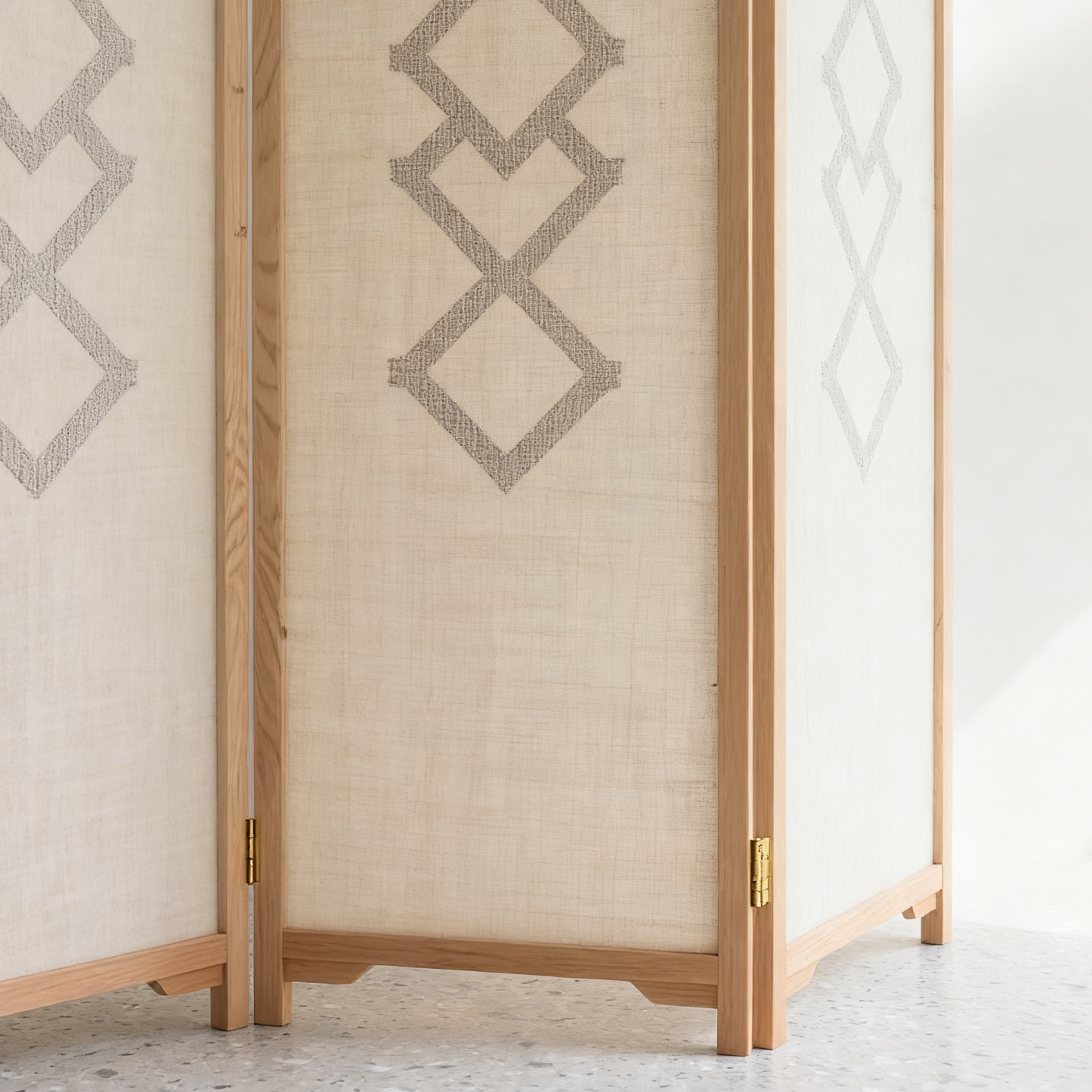 Lekki, luksusowy parawan z ramą z drewna lnianego
