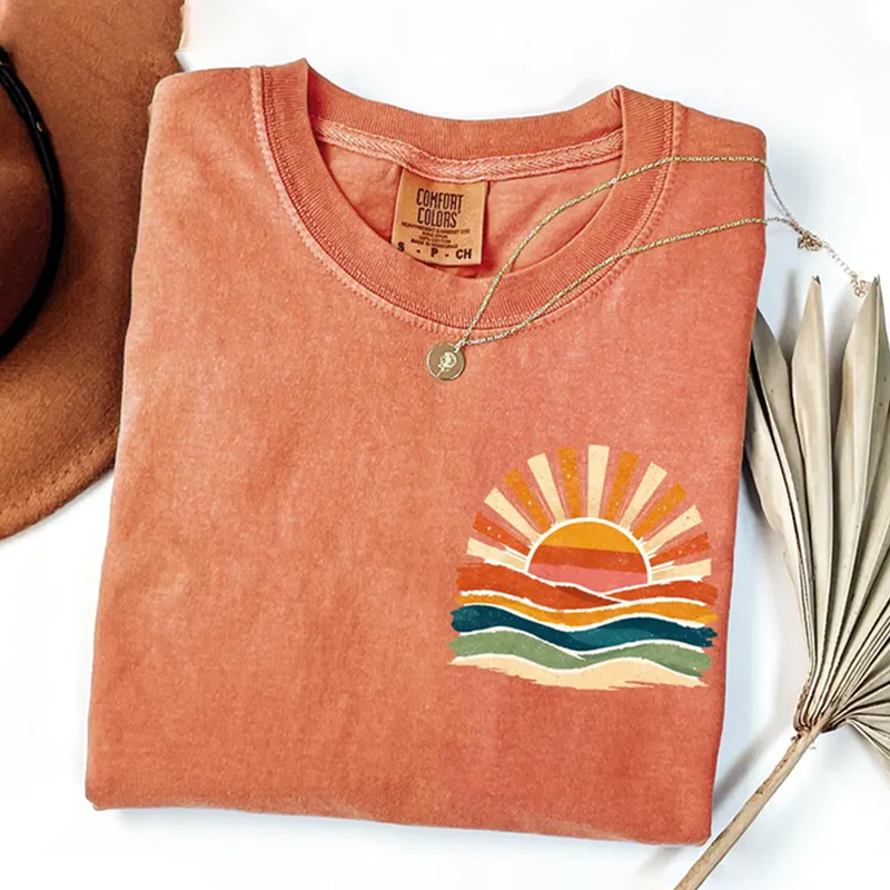 Vintage Sea Retro Ocean Sun Summer T-Shirt