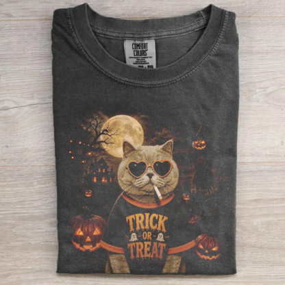Vintage Halloween Cat T-Shirt