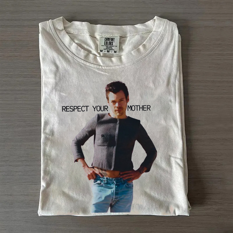 Retro Pop Concert Fan Disco Inspired T-shirt