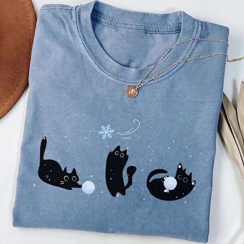 Black Cats Winter T-shirt