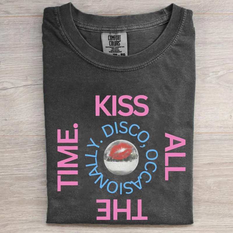 Retro Pop Concert Fan Disco Inspired T-shirt