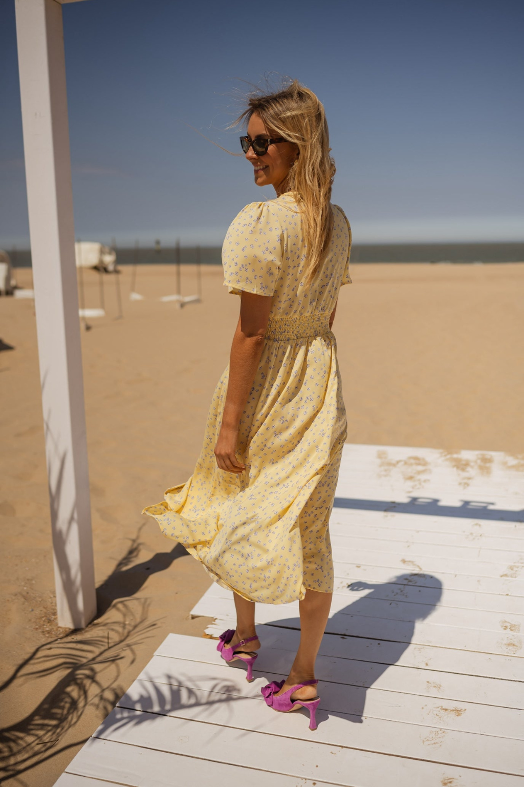 Soleil™ Elegantes Midikleid mit V-Ausschnitt & Knöpfen | Luftiges Sommerkleid aus Viskose