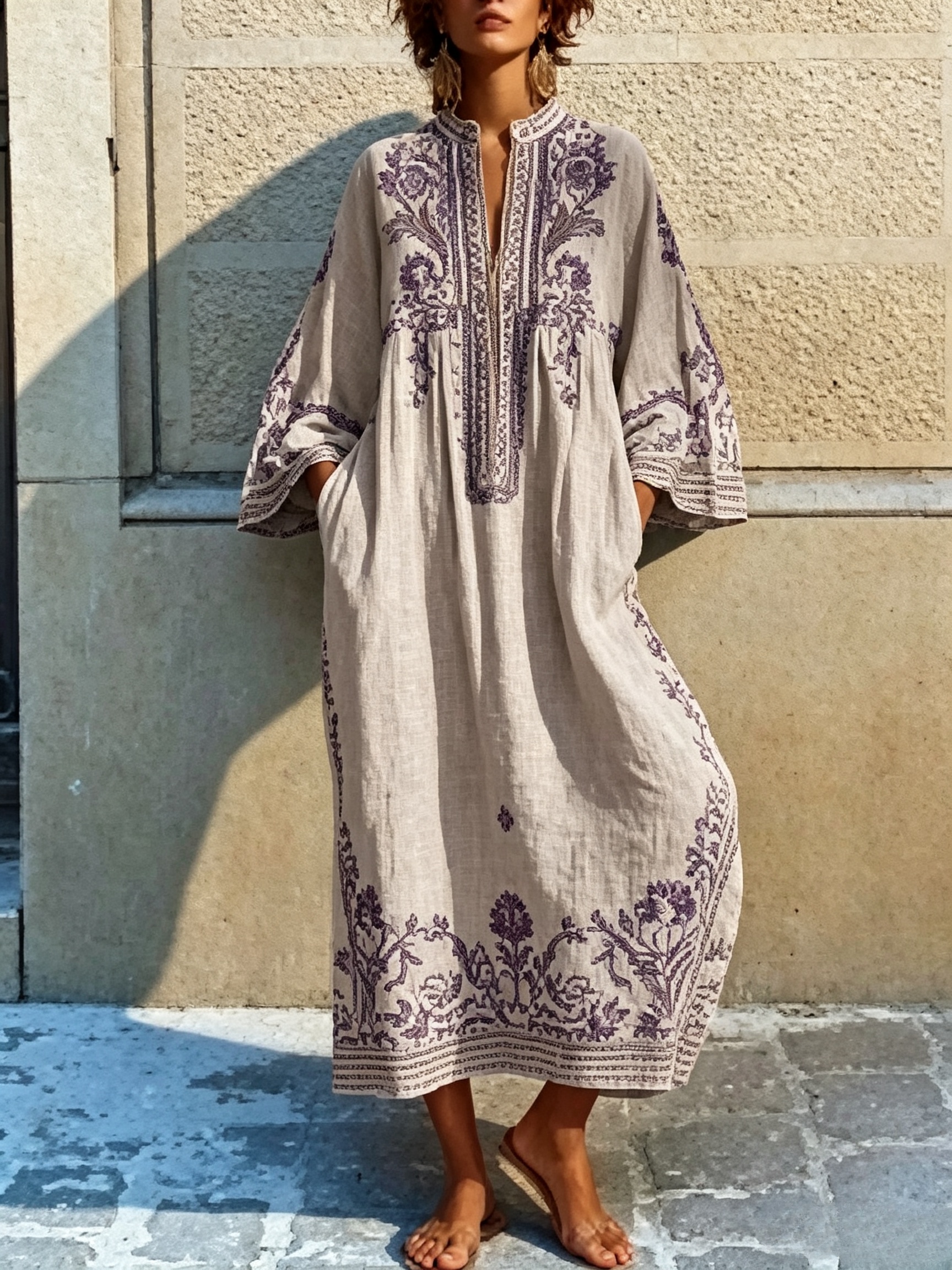 Luftiges Boho Leinen-Maxikleid mit Blumenmuster & Taschen