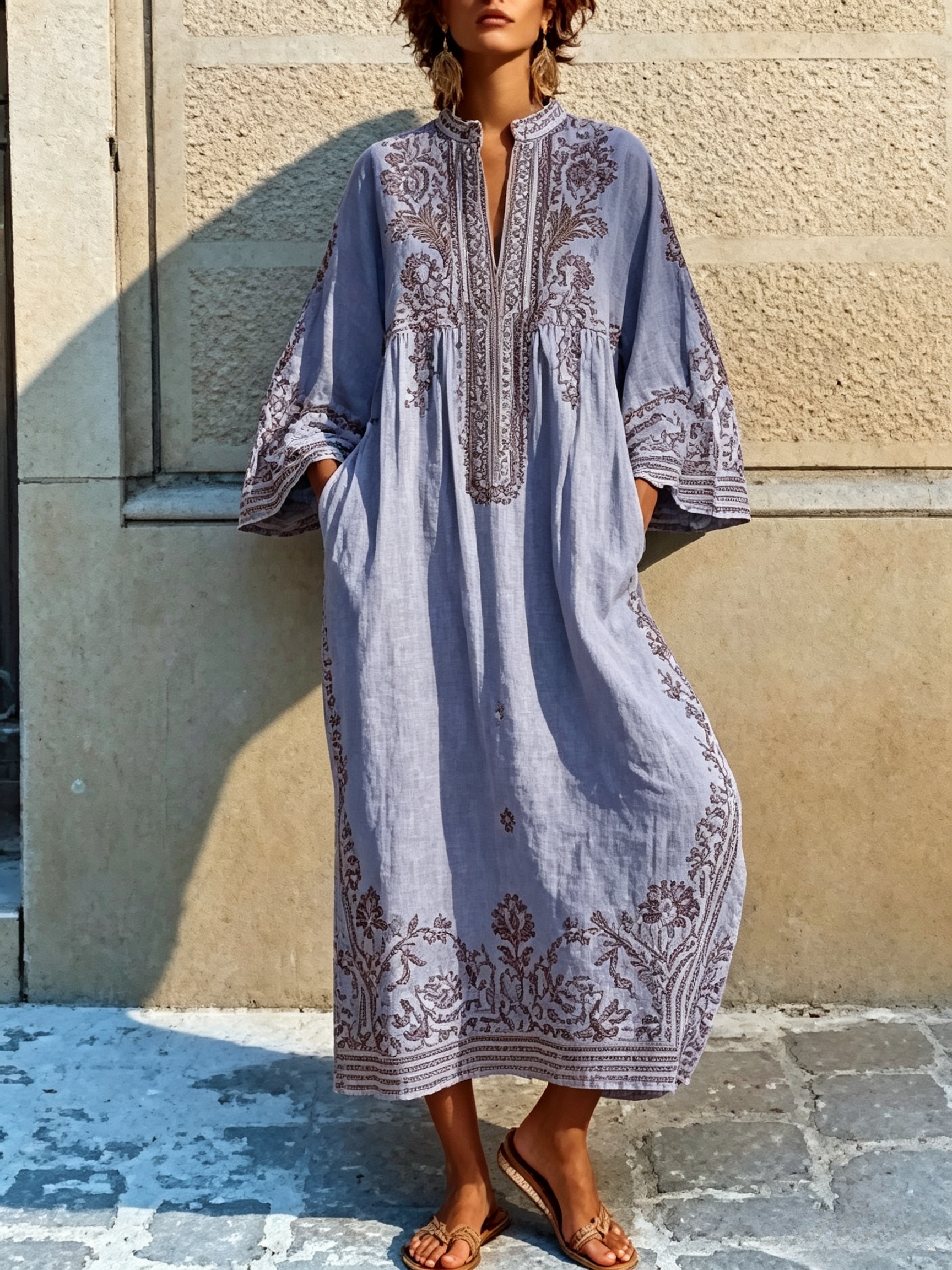 Luftiges Boho Leinen-Maxikleid mit Blumenmuster & Taschen