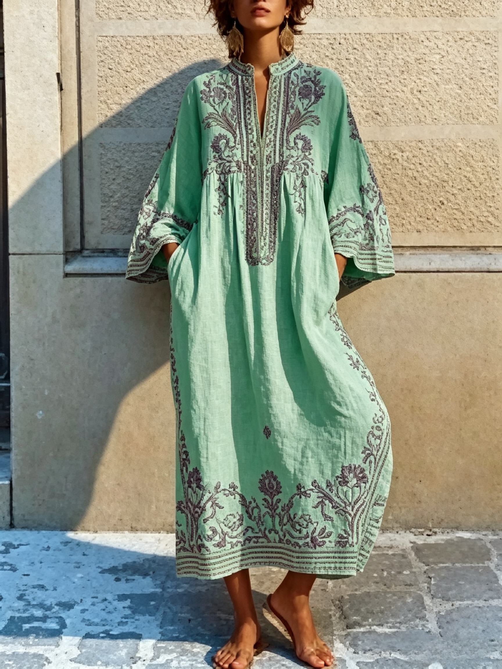 Luftiges Boho Leinen-Maxikleid mit Blumenmuster & Taschen