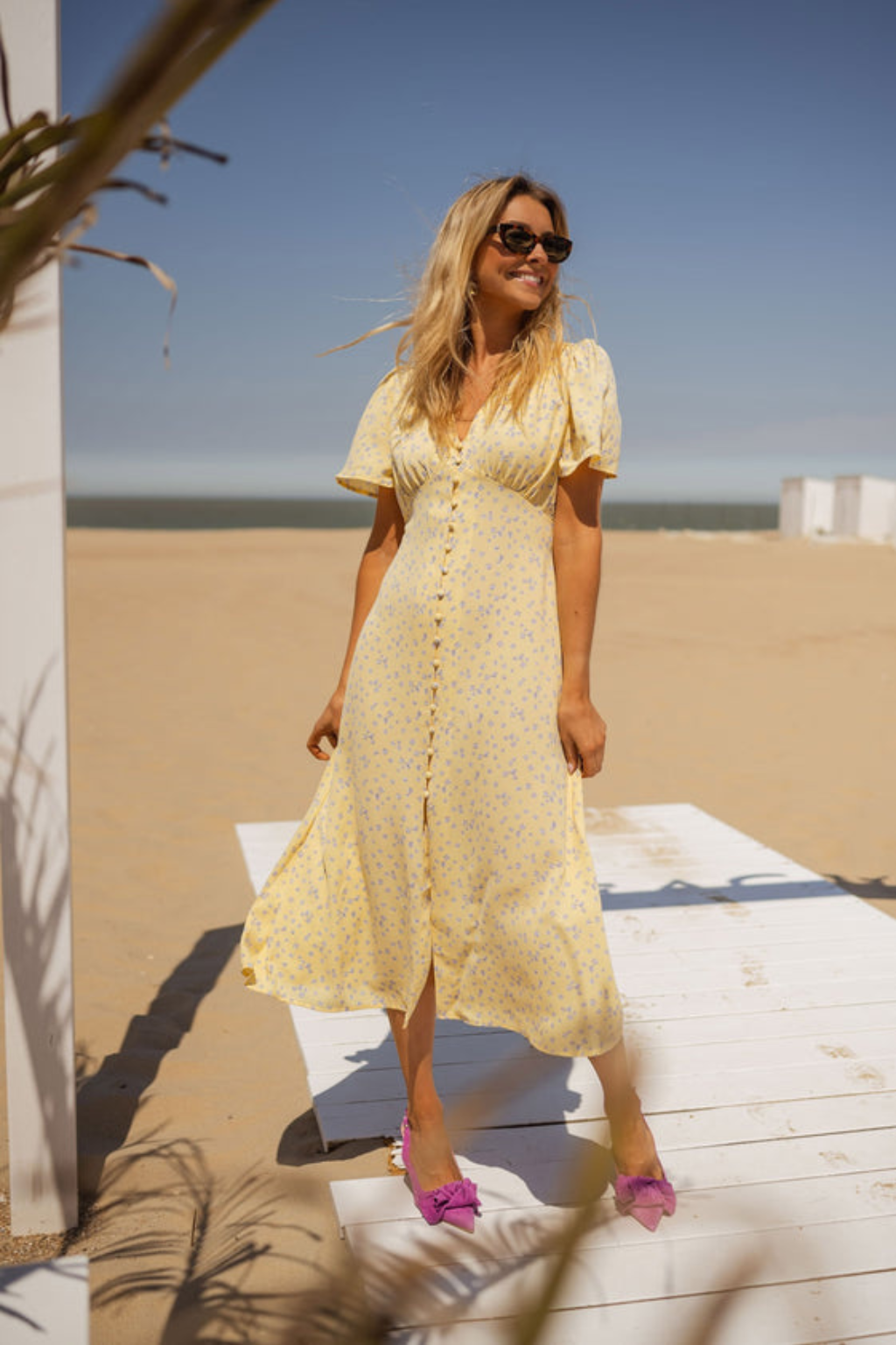 Soleil™ Elegantes Midikleid mit V-Ausschnitt & Knöpfen | Luftiges Sommerkleid aus Viskose