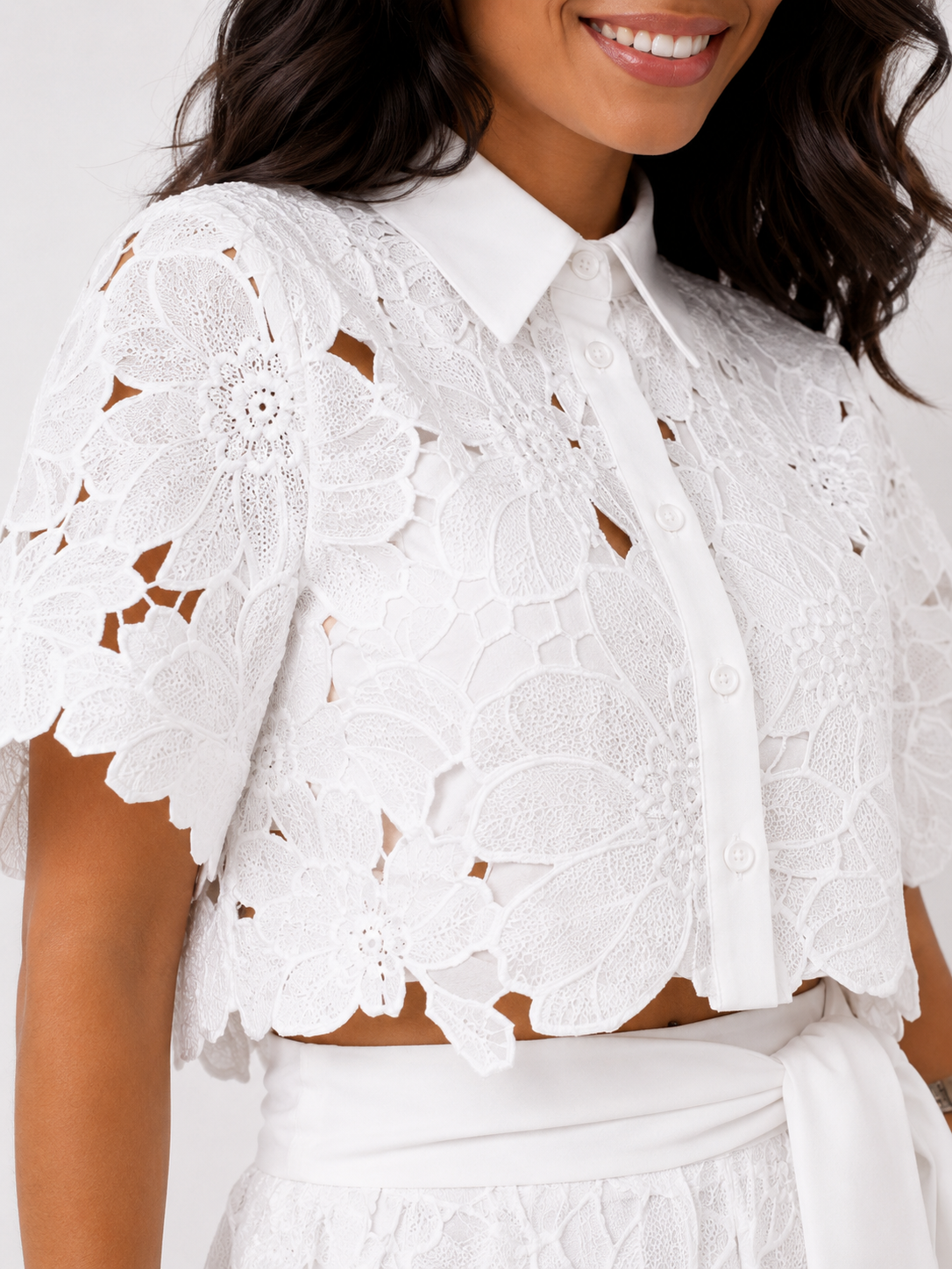 Isabela™ Elegantes Zweiteiliges Set aus Lochspitze | Spitze-Bluse & Hose mit Taillenband