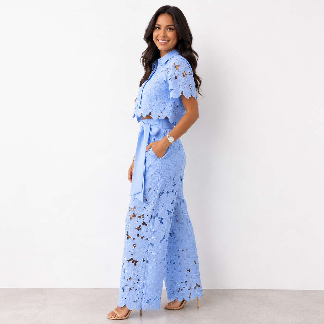 Isabela™ Elegantes Zweiteiliges Set aus Lochspitze | Spitze-Bluse & Hose mit Taillenband