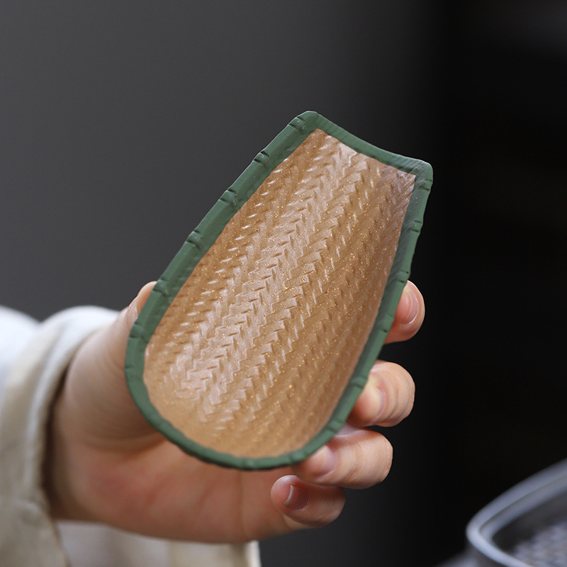 Handwoven-Style Bamboo Tea Scoop (Purple Clay Segment Mud)