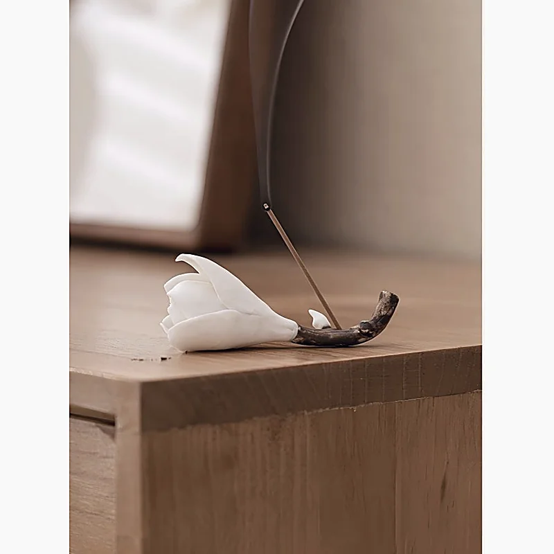 minimalist-ceramic-incense-holder-home-decor-accent