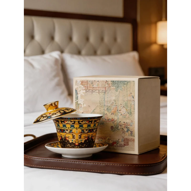 gilded-gaiwan-tea-gift-set-on-hotel-serving-tray