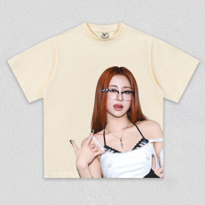 LE SSERAFIM yunjin TEE