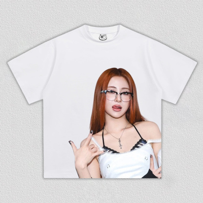 LE SSERAFIM yunjin TEE