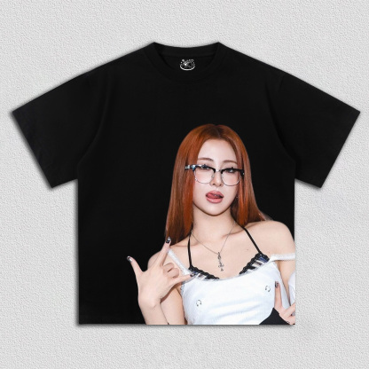 LE SSERAFIM yunjin TEE